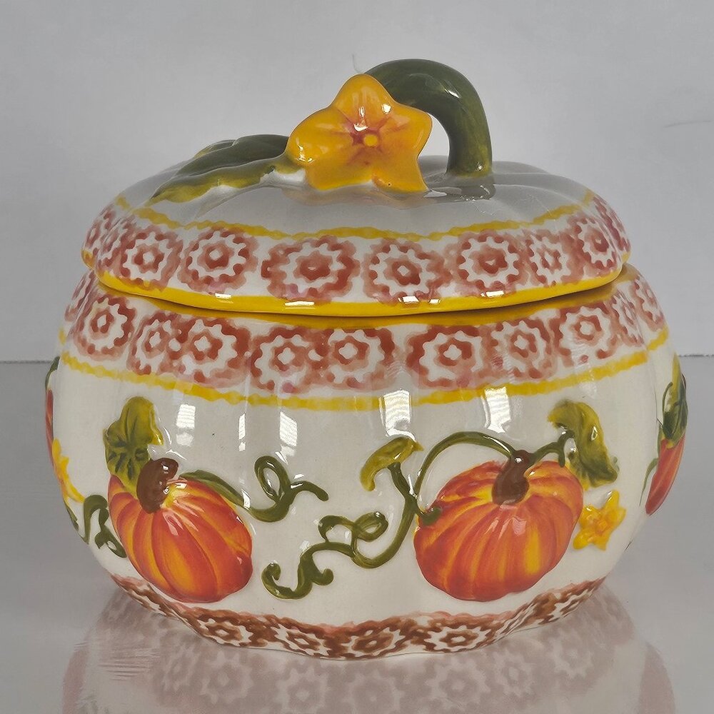 Temptations by Tara Old World Pumpkin Patch Pattern Ceramic Pumpkin Bowl w Lid